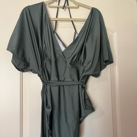 MakeMeChic Women's Plus Size Bathing One Piece Swimsuit 2X Make Me Chic - Picture 2 of 5